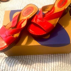 Red born wedged sandals